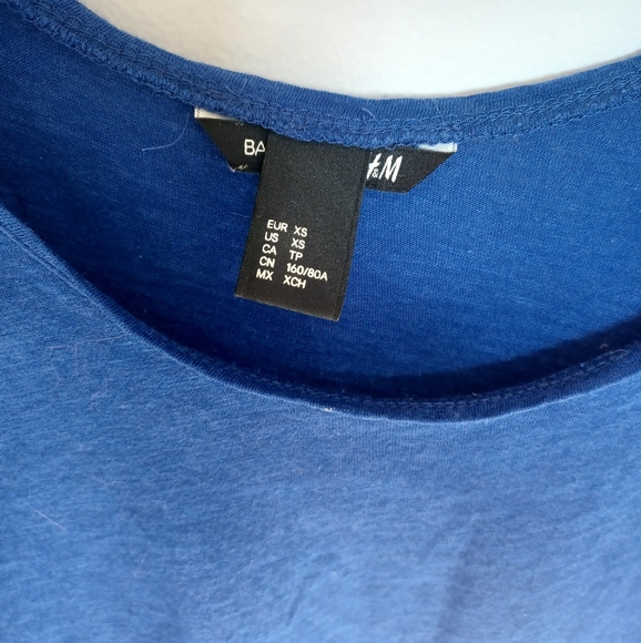 🎀2/$12🎀 H&M Basics Royal Blue Loose Tank Top - Picture 3 of 4